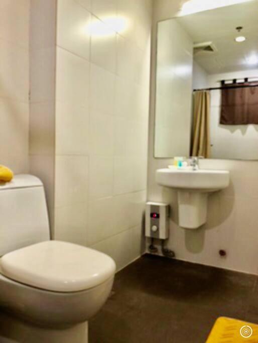 Kl Tower Studio Legazpi Village, Makati Near Greenbelt & Aim Makati Manila Exteriör bild